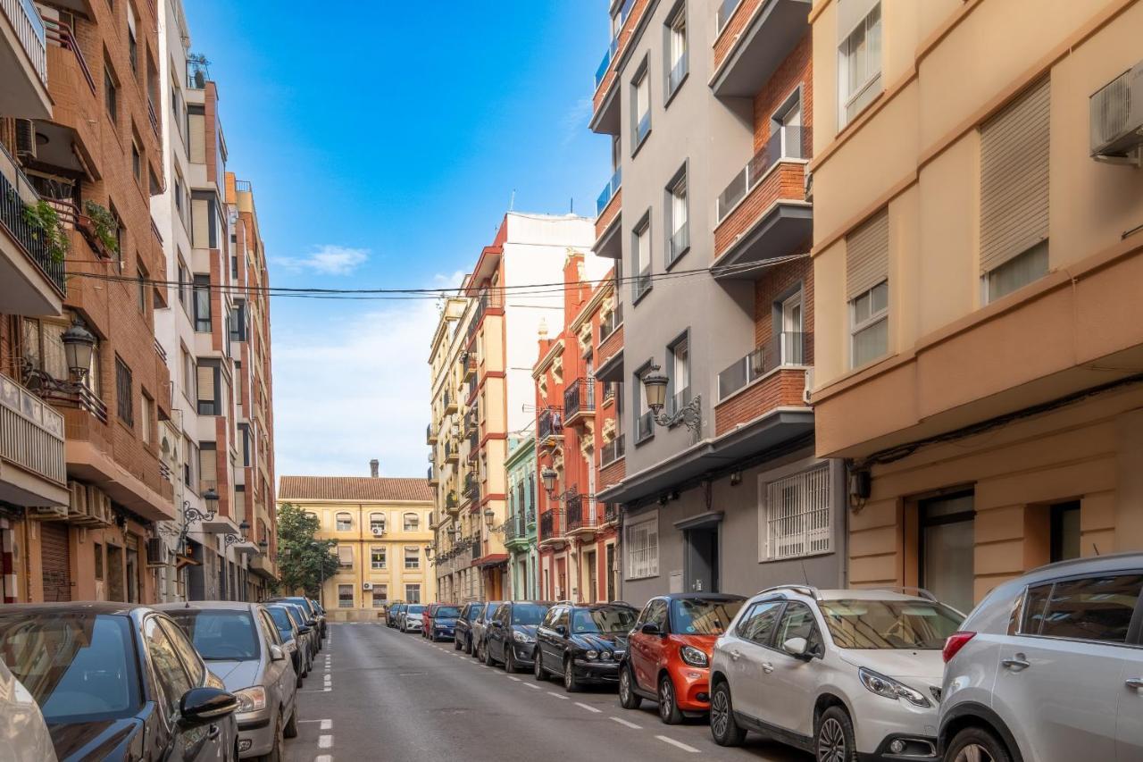 Bright, Brand New & Very Comfortable Apartment Valence Extérieur photo